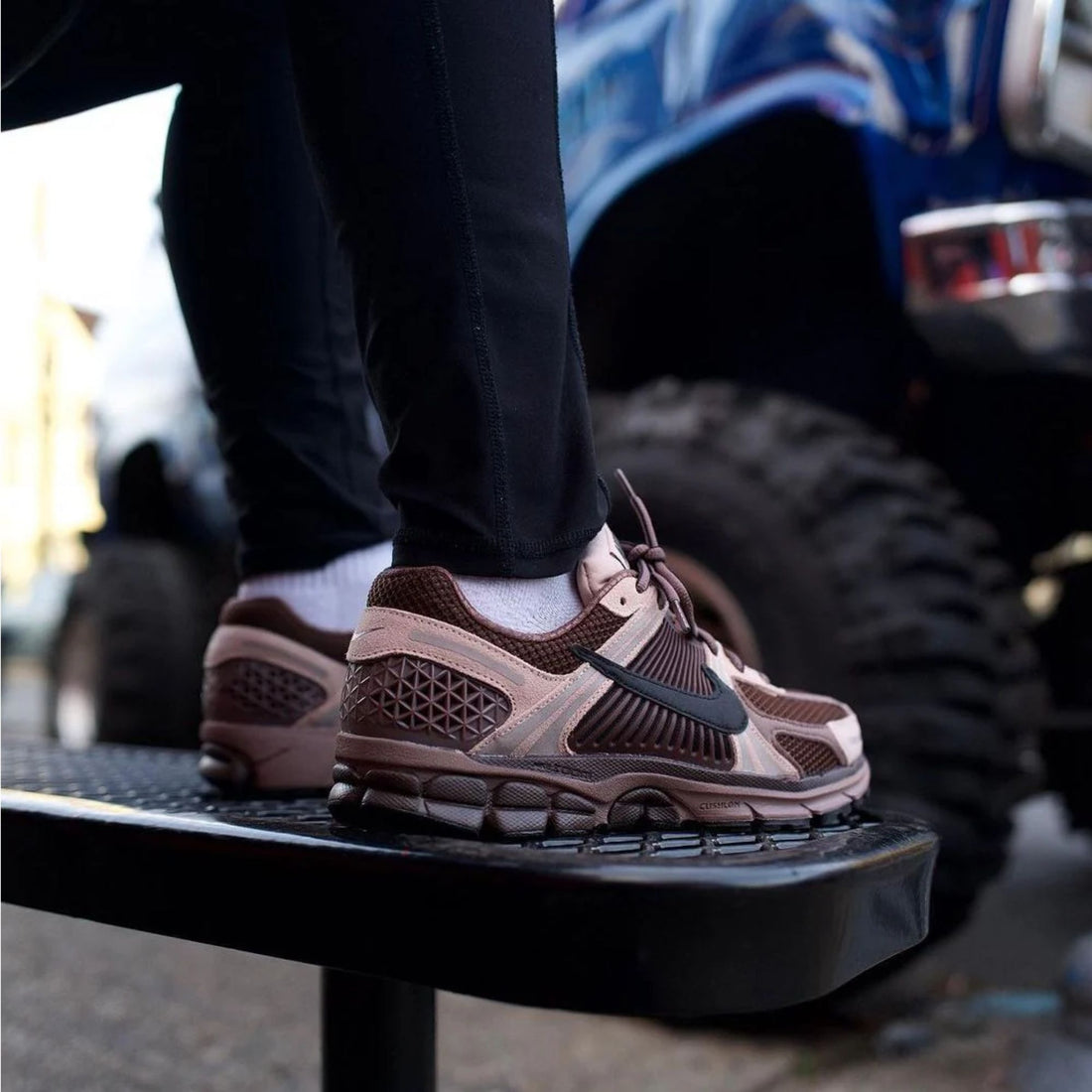 Nike Zoom Vomero 5 Plum Eclipse - FV1166-200