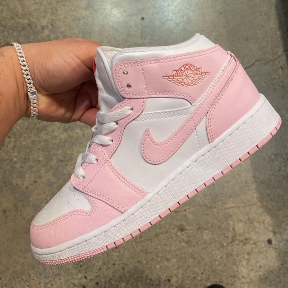 Air Jordan 1 Mid Pink Foam Fire Red - DQ8423-608