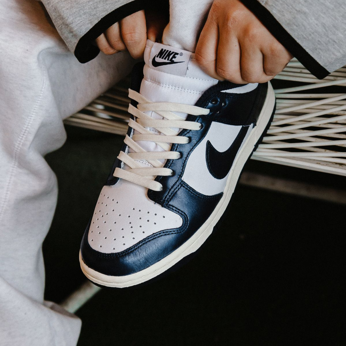 Nike Dunk Low Vintage Navy (W)