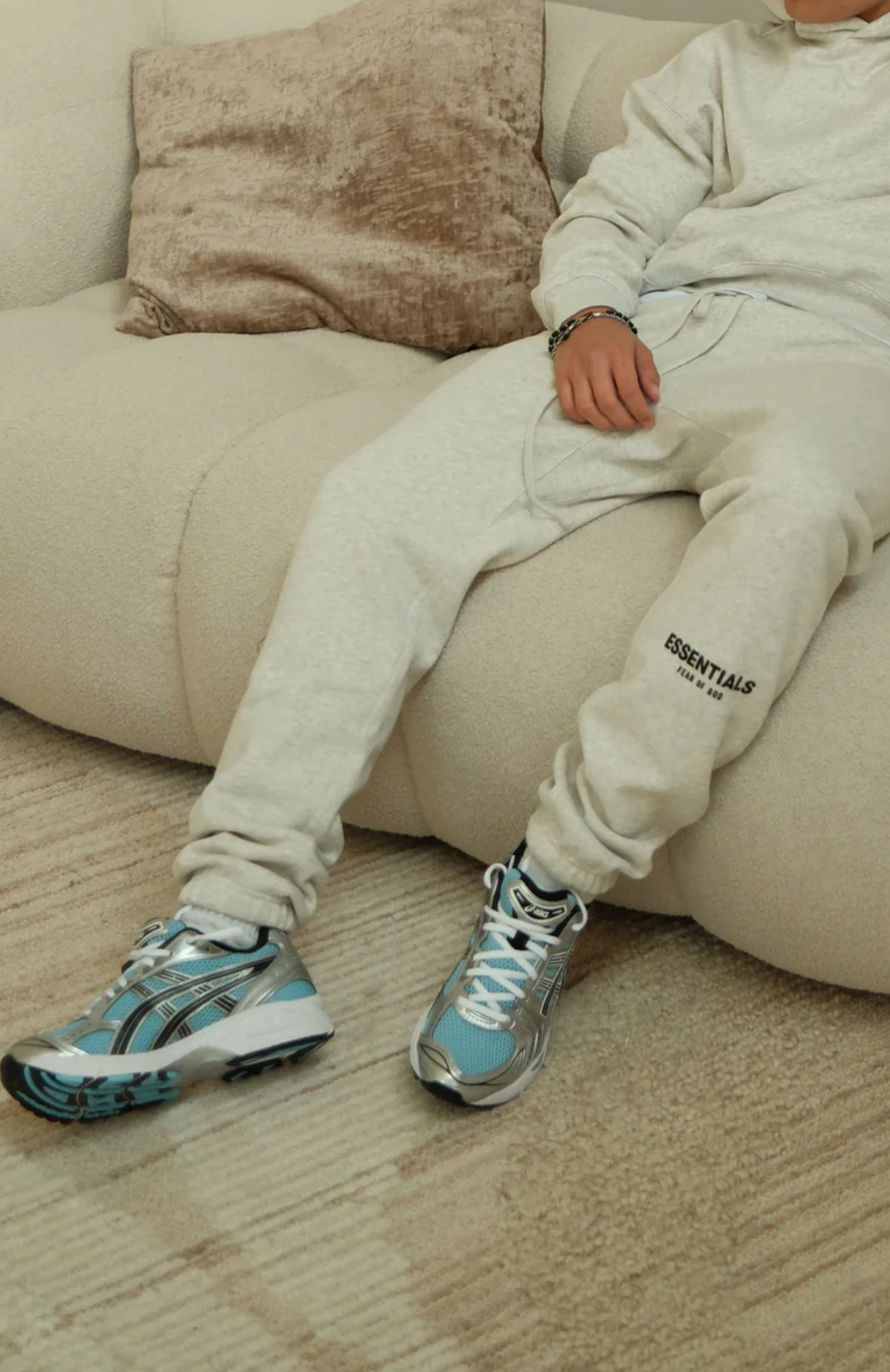 Fear of God ESSENTIALS Light Oatmeal Broek