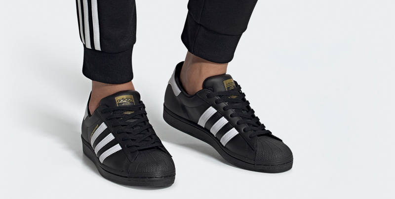 Adidas Superstar Core Black Cloud White Gold