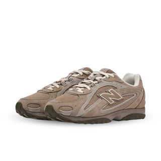 New Balance 204L