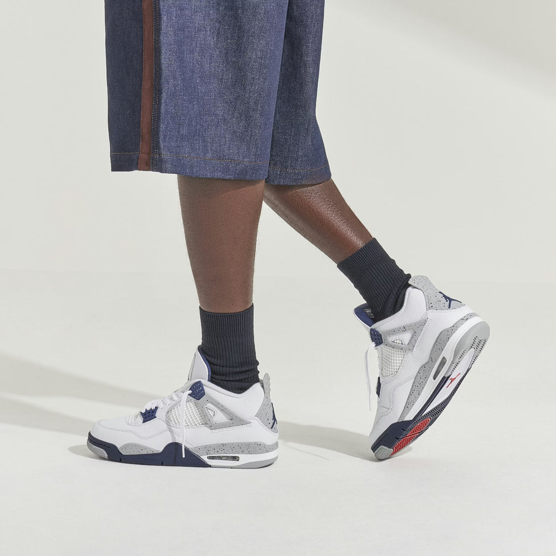 Air Jordan 4 Retro White Midnight Navy