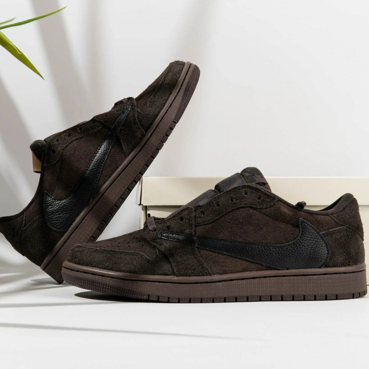 Air Jordan 1 Retro Low OG SP Travis Scott Velvet Brown