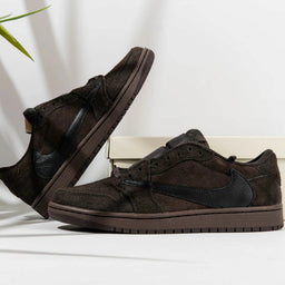 Air Jordan 1 Retro Low OG SP Travis Scott Velvet Brown