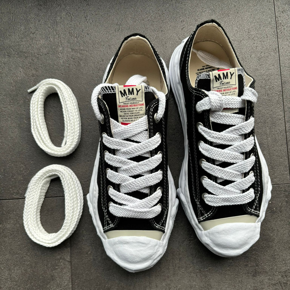 Maison Mihara Veters - Wit